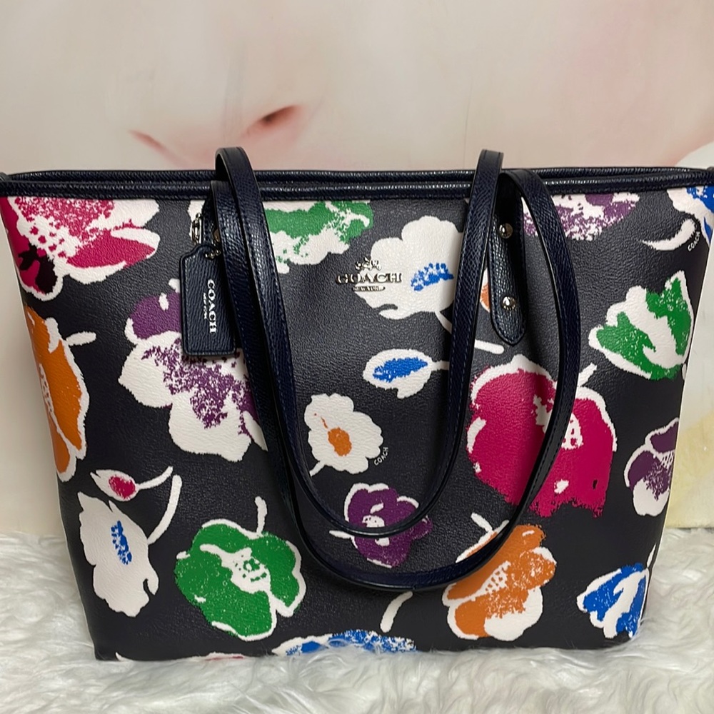 Authentic Coach tote multicolor bag large clean